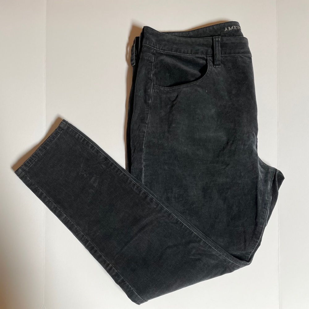 American Eagle Corduroy Jegging